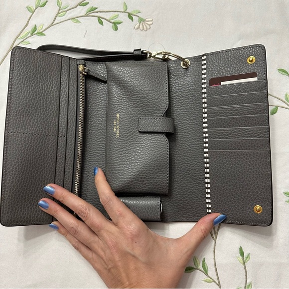 Henri Bendel Wallet Wristlet - Picture 4 of 4